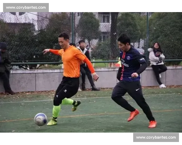 从开球到终场哨声全面解读足球比赛基本规则与要点判罚流程与比赛目标 从开球到终场哨声全面解读足球比赛基本规则与要点判罚流程与比赛目标